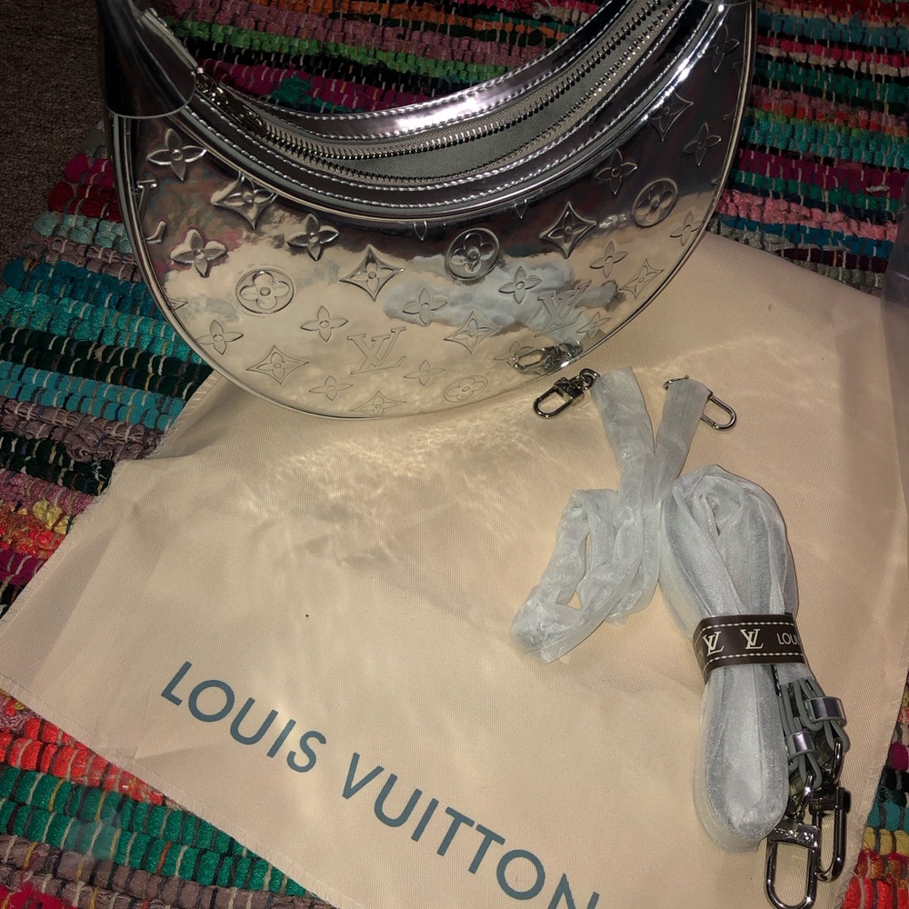 Louis Vuitton Silver Women's Bag